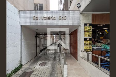 Apartamento à venda com 95m², 3 quartos e sem vaga Apartamento à venda com 95m², 3 quartos e sem vagaFachada e portaria