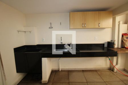 Casa à venda com 258m², 2 quartos e 3 vagasQuintal