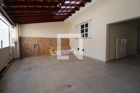 Casa à venda com 258m², 2 quartos e 3 vagasGaragem