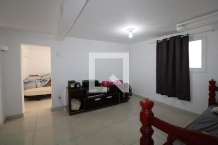 Casa à venda com 258m², 2 quartos e 3 vagasPorão - Sala 4