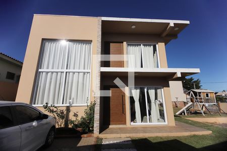 Casa à venda com 210m², 3 quartos e 2 vagasFachada