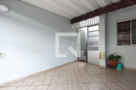 Casa à venda com 87m², 2 quartos e 2 vagasGaragem