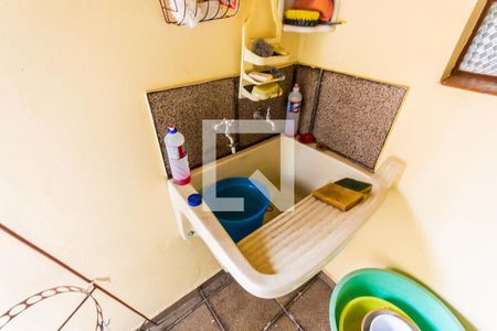 Casa à venda com 153m², 3 quartos e 2 vagas Casa à venda com 153m², 3 quartos e 2 vagasTanque