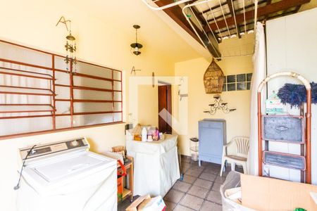 Casa à venda com 153m², 3 quartos e 2 vagas Casa à venda com 153m², 3 quartos e 2 vagasÁrea de Serviço