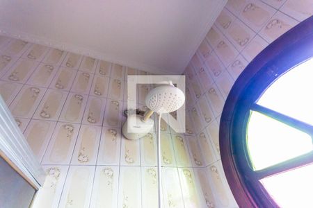 Casa à venda com 153m², 3 quartos e 2 vagas Casa à venda com 153m², 3 quartos e 2 vagasChuveiro