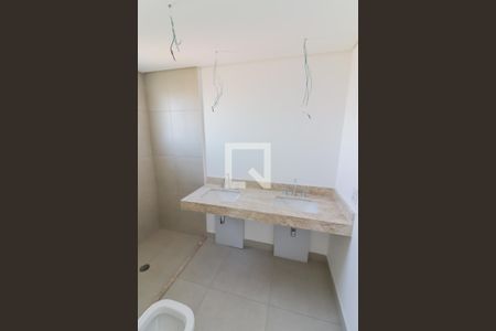 Apartamento à venda com 157m², 4 quartos e 2 vagas Apartamento à venda com 157m², 4 quartos e 2 vagasQuarto 3 Suite