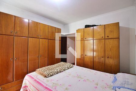 Casa à venda com 226m², 4 quartos e 4 vagasQuarto 1 - Suíte