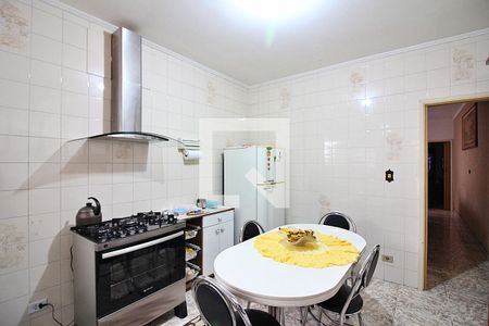 Casa à venda com 226m², 4 quartos e 4 vagasCozinha