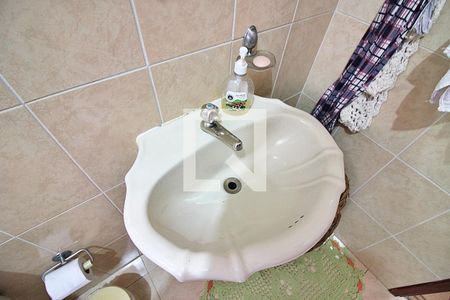 Casa à venda com 226m², 4 quartos e 4 vagasBanheiro do Quarto 1 - Suíte