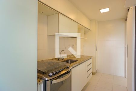 Apartamento à venda com 80m², 2 quartos e 1 vaga Apartamento à venda com 80m², 2 quartos e 1 vagaCozinha e Área de Serviço