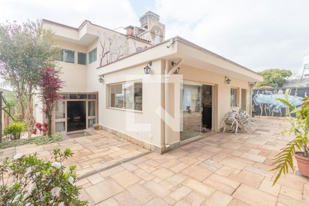 Casa à venda com 306m², 3 quartos e 2 vagas