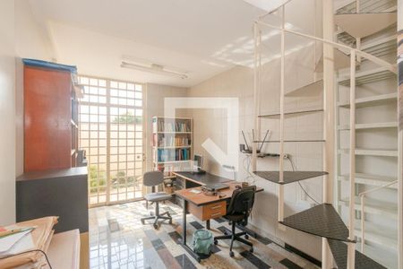 Casa à venda com 306m², 3 quartos e 2 vagas