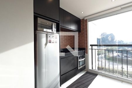 Varanda/Cozinha de apartamento para alugar com 1 quarto, 38m² em Jardim Flor da Montanha, Guarulhos