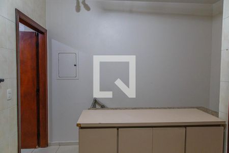 Casa à venda com 183m², 3 quartos e 5 vagas Casa à venda com 183m², 3 quartos e 5 vagasÁrea de Serviço