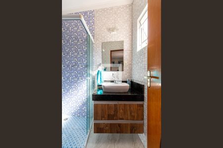 Casa à venda com 305m², 3 quartos e 6 vagas Casa à venda com 305m², 3 quartos e 6 vagasBanheiro da Suíte 2