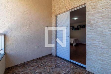 Casa à venda com 305m², 3 quartos e 6 vagas Casa à venda com 305m², 3 quartos e 6 vagasVaranda da Suíte 2