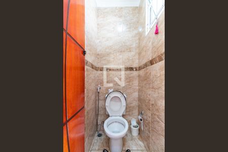 Casa à venda com 305m², 3 quartos e 6 vagas Casa à venda com 305m², 3 quartos e 6 vagasLavabo Área Gourmet