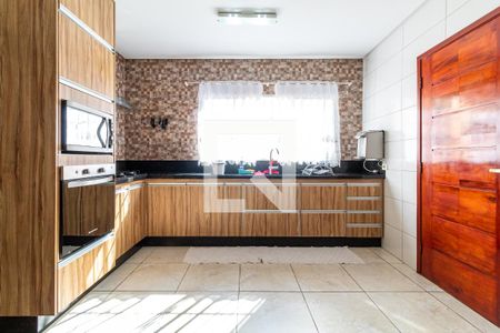 Casa à venda com 305m², 3 quartos e 6 vagas Casa à venda com 305m², 3 quartos e 6 vagasCozinha