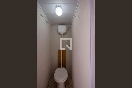 Casa à venda com 360m², 4 quartos e 2 vagas Casa à venda com 360m², 4 quartos e 2 vagasLavabo entrada