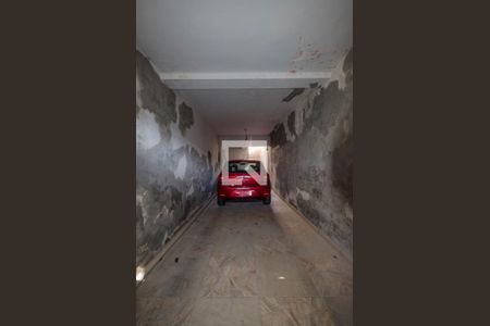 Casa à venda com 360m², 4 quartos e 2 vagas Casa à venda com 360m², 4 quartos e 2 vagasGaragem