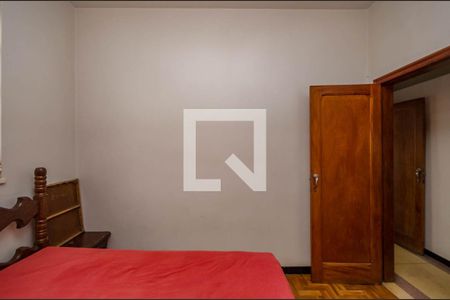 Casa à venda com 360m², 4 quartos e 2 vagas Casa à venda com 360m², 4 quartos e 2 vagasQuarto 2