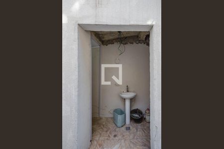 Casa à venda com 360m², 4 quartos e 2 vagas Casa à venda com 360m², 4 quartos e 2 vagasLavabo entrada