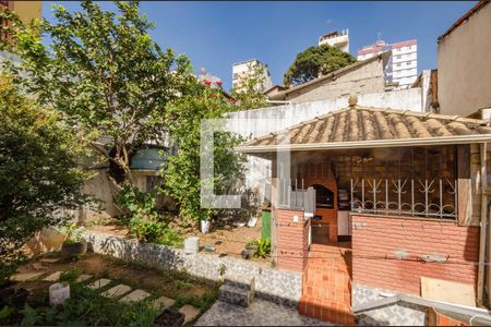 Casa à venda com 360m², 4 quartos e 2 vagas Casa à venda com 360m², 4 quartos e 2 vagasQuintal