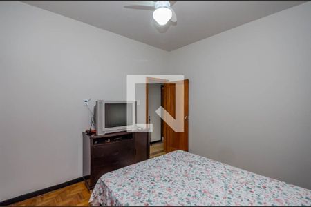 Casa à venda com 360m², 4 quartos e 2 vagas Casa à venda com 360m², 4 quartos e 2 vagasQuarto 1