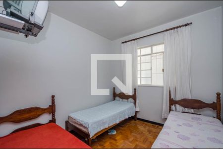 Casa à venda com 360m², 4 quartos e 2 vagas Casa à venda com 360m², 4 quartos e 2 vagasQuarto 3