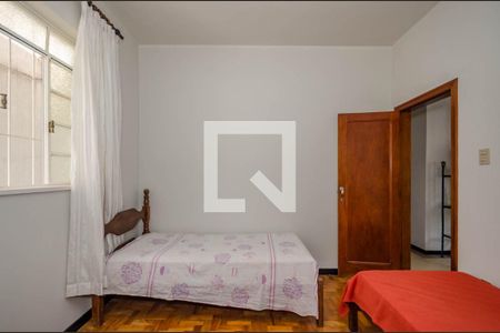 Casa à venda com 360m², 4 quartos e 2 vagas Casa à venda com 360m², 4 quartos e 2 vagasQuarto 3