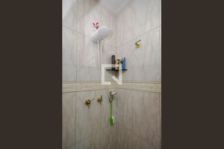 Casa à venda com 360m², 4 quartos e 2 vagas Casa à venda com 360m², 4 quartos e 2 vagasBanheiro Social 1