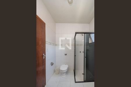 Casa à venda com 360m², 4 quartos e 2 vagas Casa à venda com 360m², 4 quartos e 2 vagasBanheiro Social piso 2