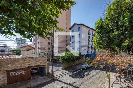 Casa à venda com 360m², 4 quartos e 2 vagas Casa à venda com 360m², 4 quartos e 2 vagasVaranda Sala