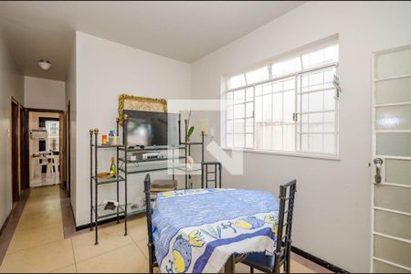 Casa à venda com 360m², 4 quartos e 2 vagas Casa à venda com 360m², 4 quartos e 2 vagasSala 2