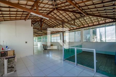 Casa à venda com 360m², 4 quartos e 2 vagas Casa à venda com 360m², 4 quartos e 2 vagasSala piso 2