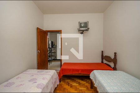 Casa à venda com 360m², 4 quartos e 2 vagas Casa à venda com 360m², 4 quartos e 2 vagasQuarto 3