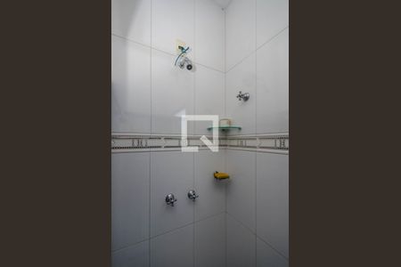 Casa à venda com 360m², 4 quartos e 2 vagas Casa à venda com 360m², 4 quartos e 2 vagasBanheiro Social piso 2