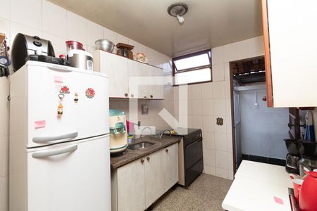 Casa à venda com 122m², 3 quartos e 2 vagas Casa à venda com 122m², 3 quartos e 2 vagasCozinha