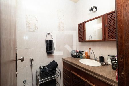 Casa à venda com 122m², 3 quartos e 2 vagas Casa à venda com 122m², 3 quartos e 2 vagasBanheiro da Suíte