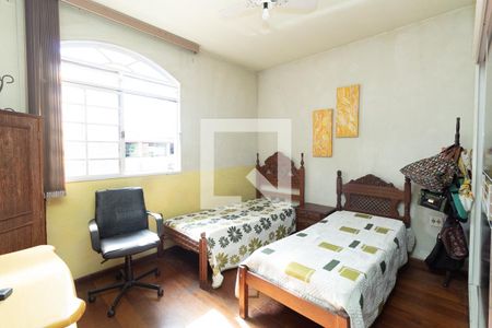 Casa à venda com 122m², 3 quartos e 2 vagas Casa à venda com 122m², 3 quartos e 2 vagasQuarto 2