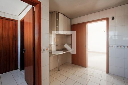 Apartamento à venda com 399m², 3 quartos e 2 vagas Apartamento à venda com 399m², 3 quartos e 2 vagasCozinha