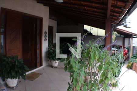 Casa à venda com 360m², 4 quartos e 2 vagasvaranda