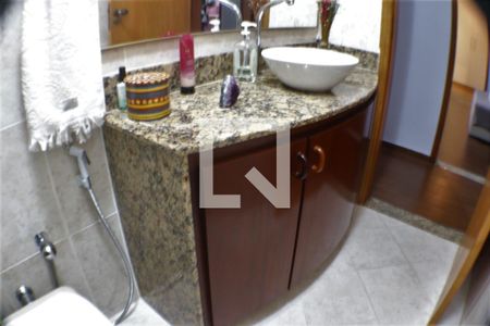 Casa à venda com 360m², 4 quartos e 2 vagasBanheiro