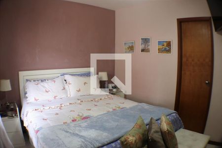 Casa à venda com 360m², 4 quartos e 2 vagasQuarto 4 - Suíte