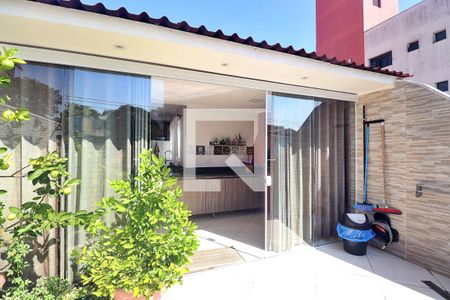 Apartamento à venda com 90m², 2 quartos e 1 vagaÁrea externa