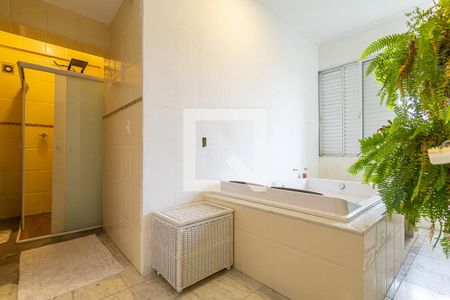 Apartamento à venda com 330m², 4 quartos e sem vagaBanheiro da Suíte 1