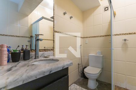 Apartamento à venda com 330m², 4 quartos e sem vagaBanheiro da Suíte 1