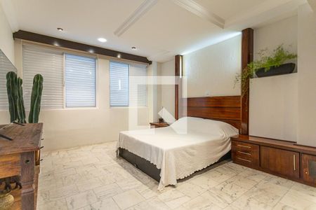 Apartamento à venda com 330m², 4 quartos e sem vagaSuíte 1