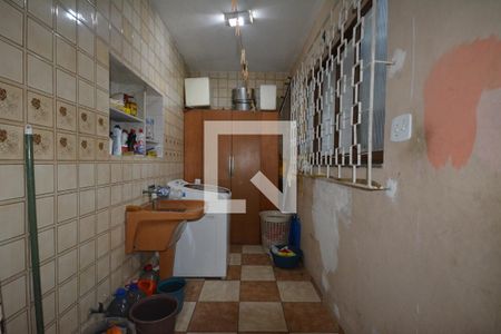 Casa à venda com 130m², 4 quartos e 2 vagasÁrea de Serviço