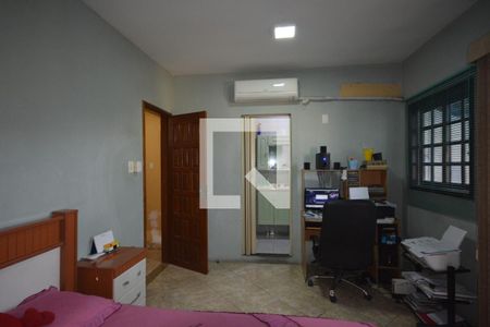 Casa à venda com 130m², 4 quartos e 2 vagasSuíte 1